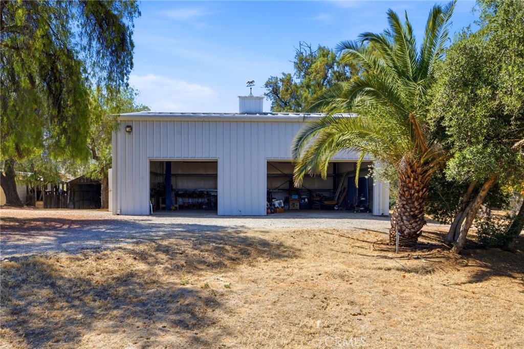 1464 Pacific Street Property Photo 23
