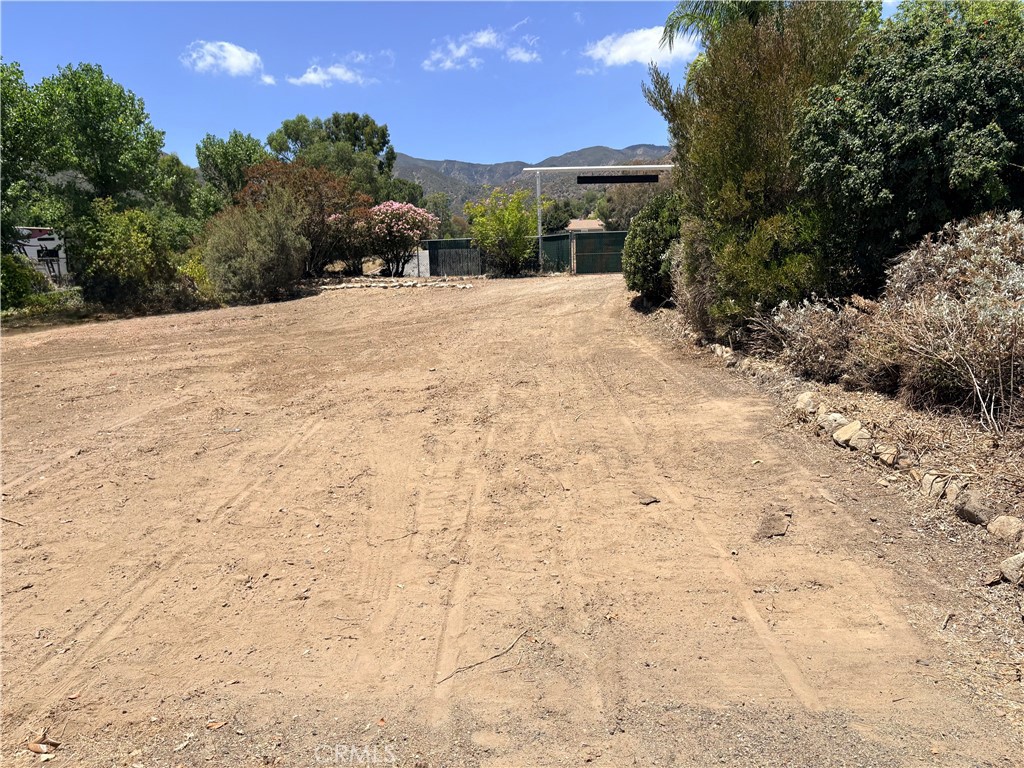 15025 Amorose Property Photo 14