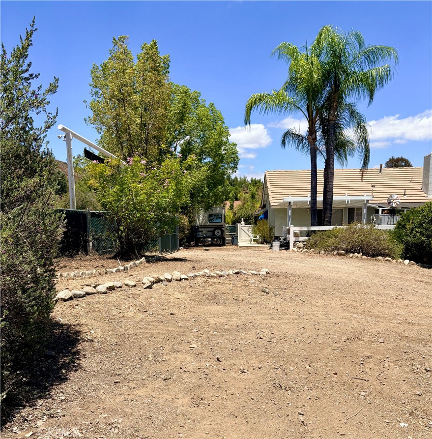 15025 Amorose Property Photo 17
