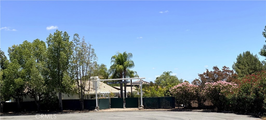 15025 Amorose Property Photo 19