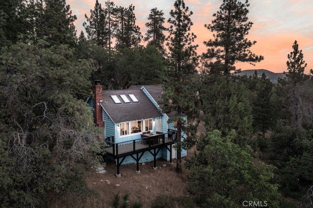 1289 Balsam Property Photo 10