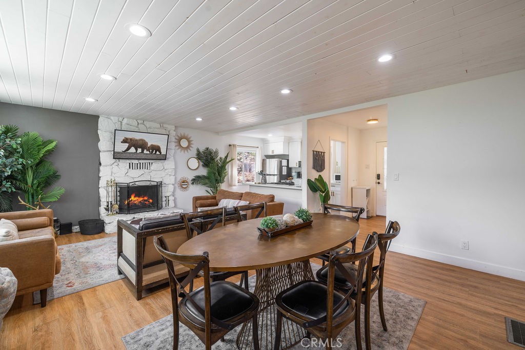 1289 Balsam Property Photo 18