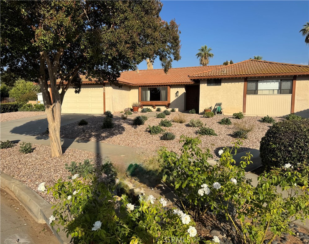 235 Pinewood Court Property Photo 1