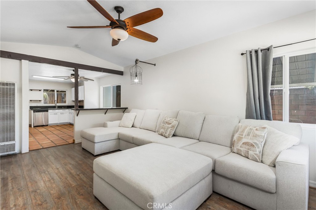 25952 Valle Vue Place Property Photo 6