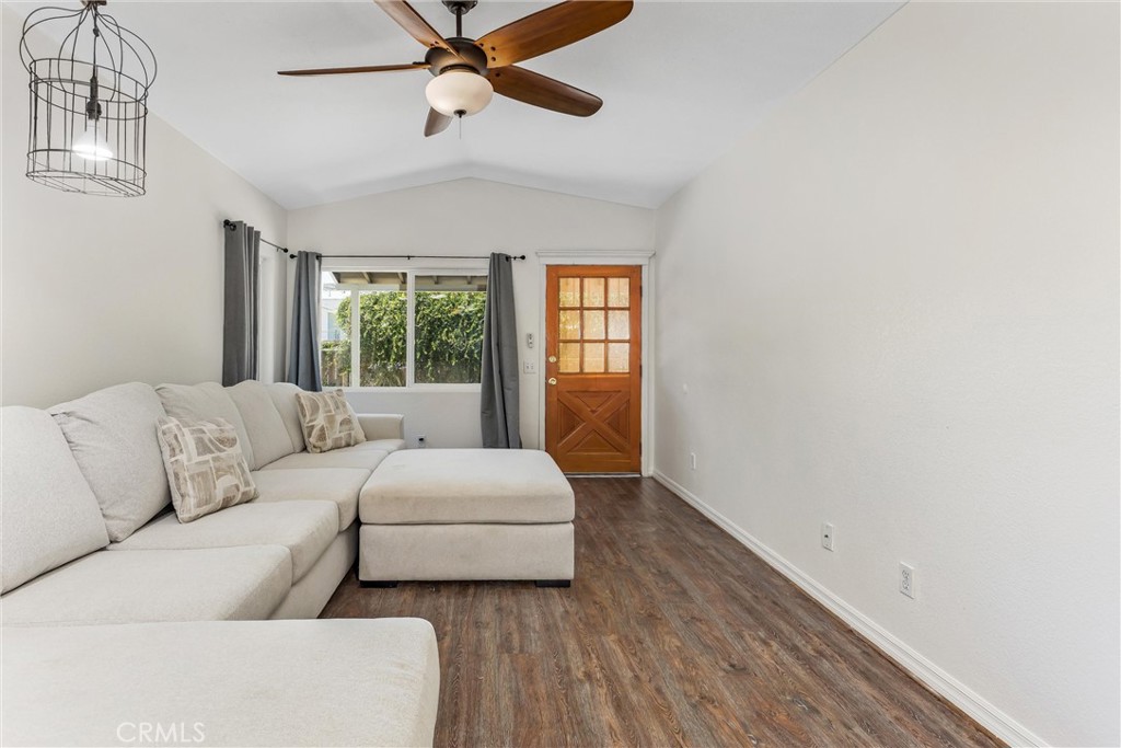 25952 Valle Vue Place Property Photo 7
