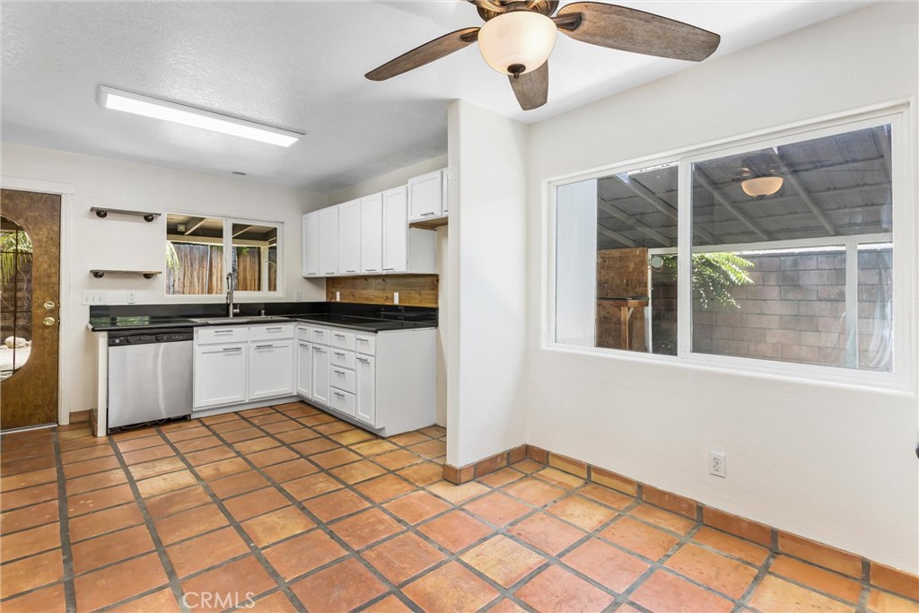 25952 Valle Vue Place Property Photo 8