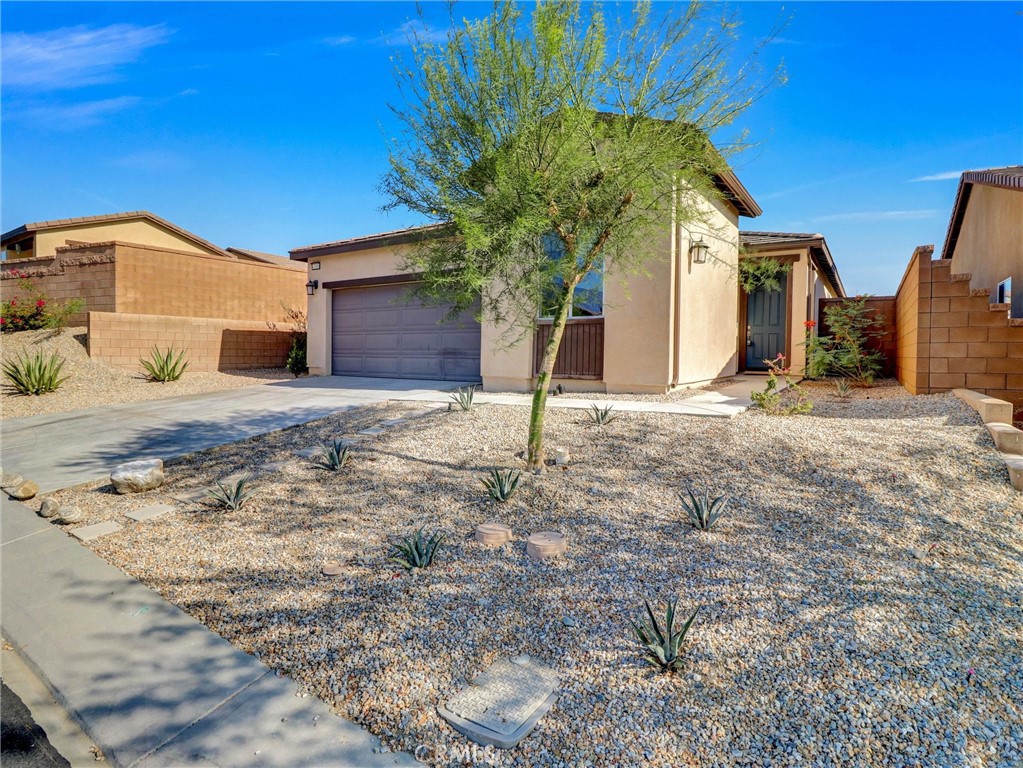62880 Loftwood Property Photo 1