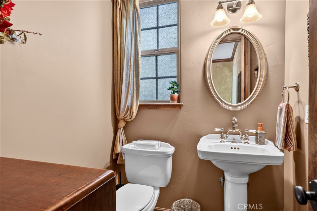 27360 Elmwood Property Photo 23