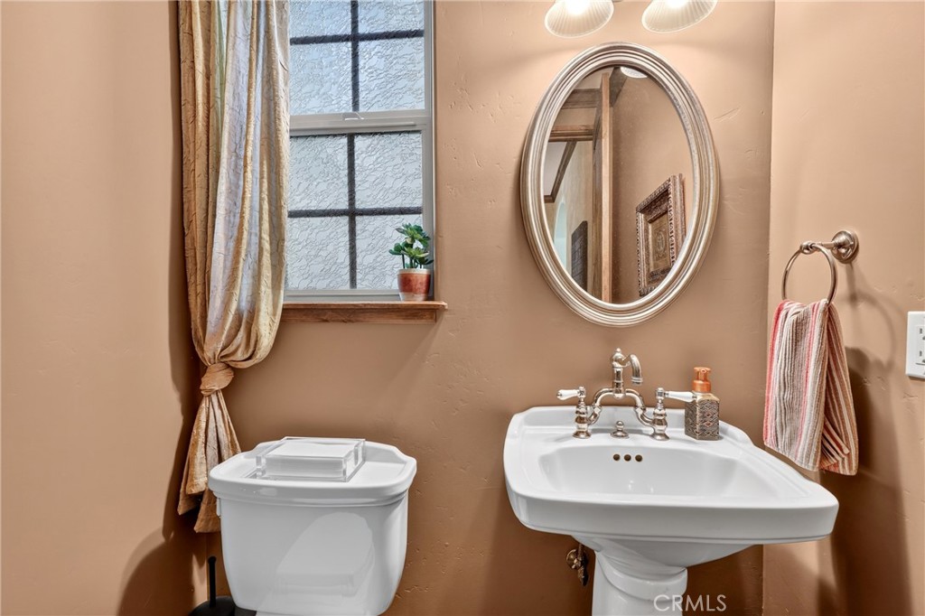 27360 Elmwood Property Photo 24