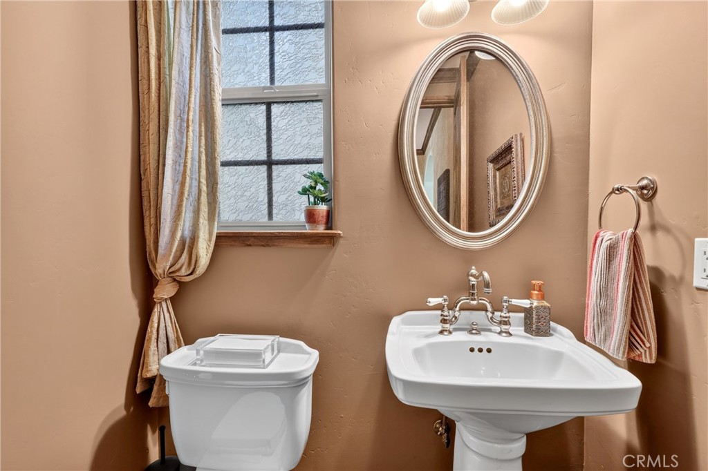 27360 Elmwood Property Photo 25