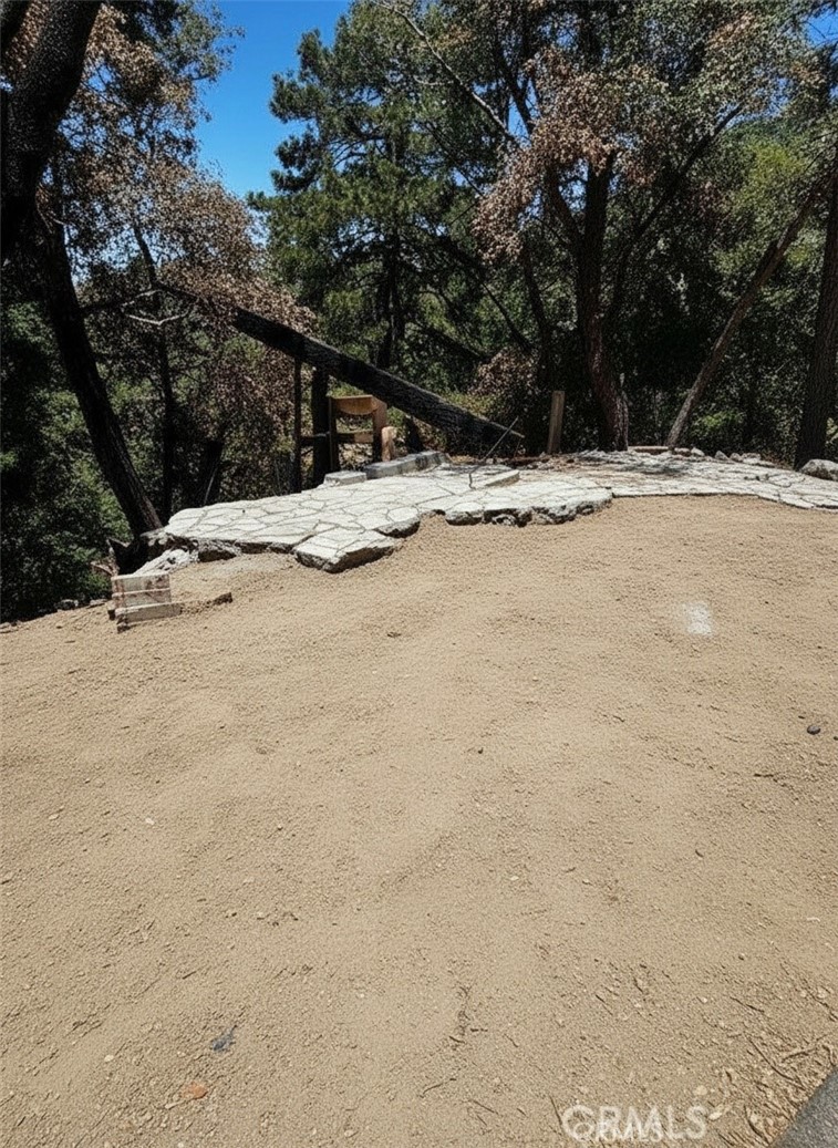1102 Chateau Drive Property Photo 1