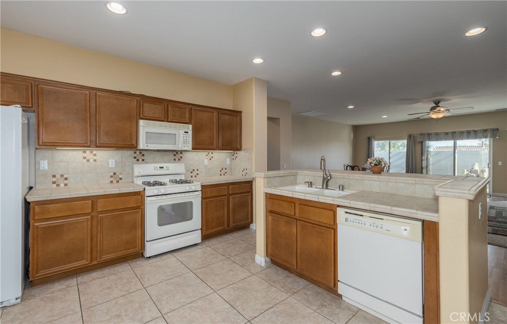 64243 Eagle Mountain Avenue Property Photo 11