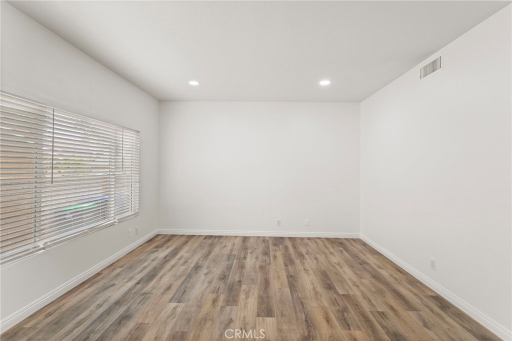 23701 Arjay Way Property Photo 13
