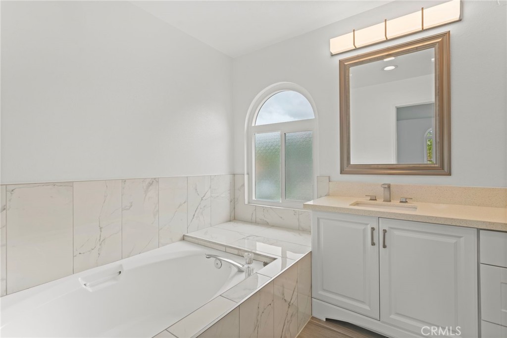 23701 Arjay Way Property Photo 25