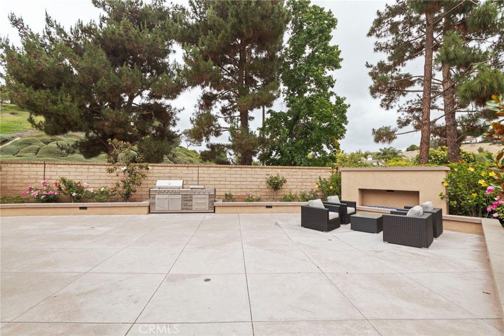 23701 Arjay Way Property Photo 30