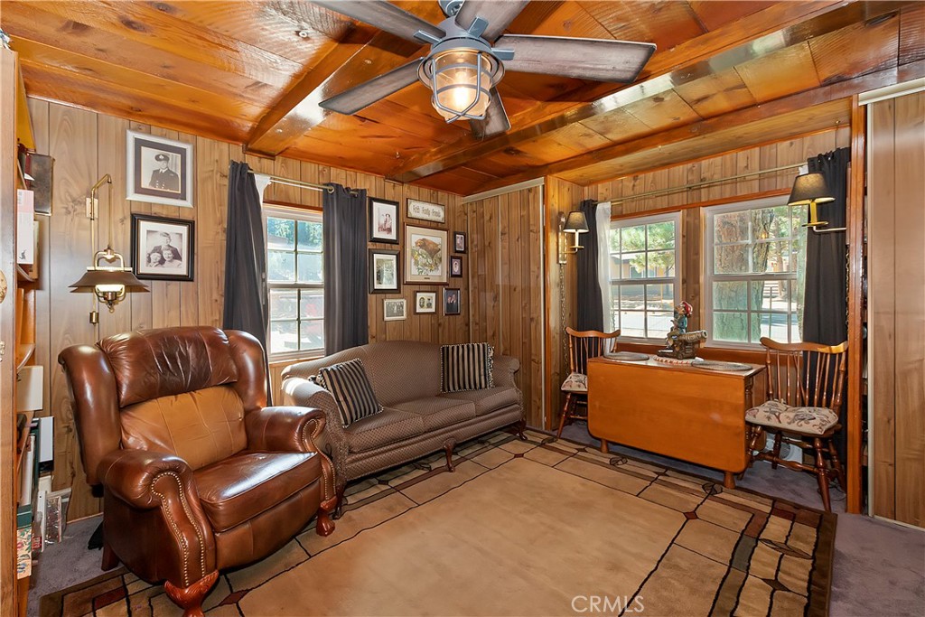571 Pine Lane Property Photo 7