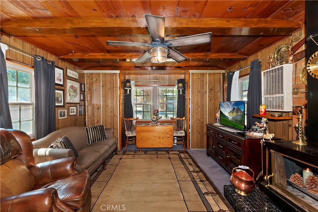 571 Pine Lane Property Photo 10
