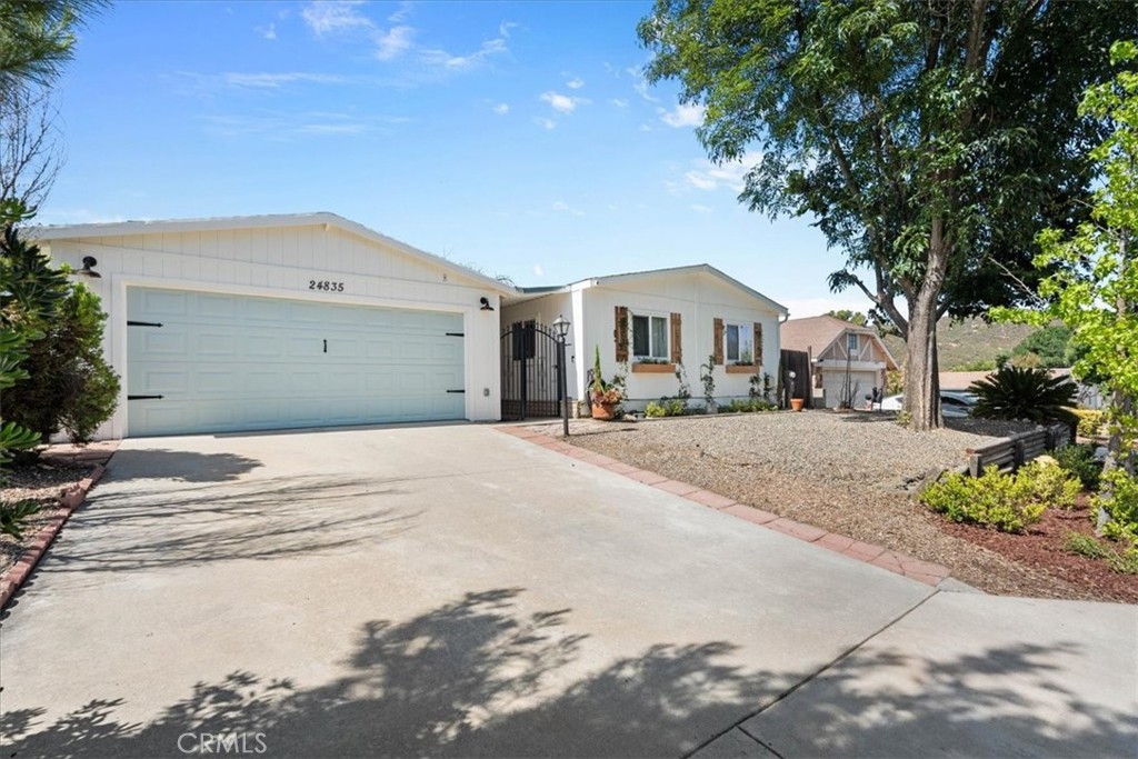 24835 Split Rail Property Photo 3