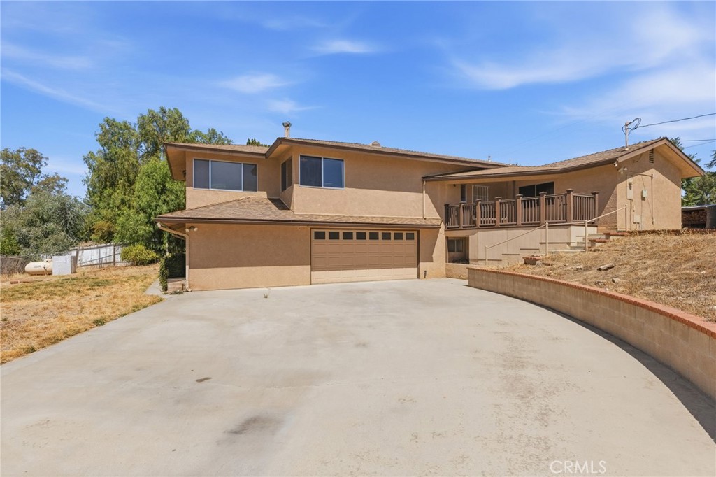 40330 Indian Tree St Property Photo 2