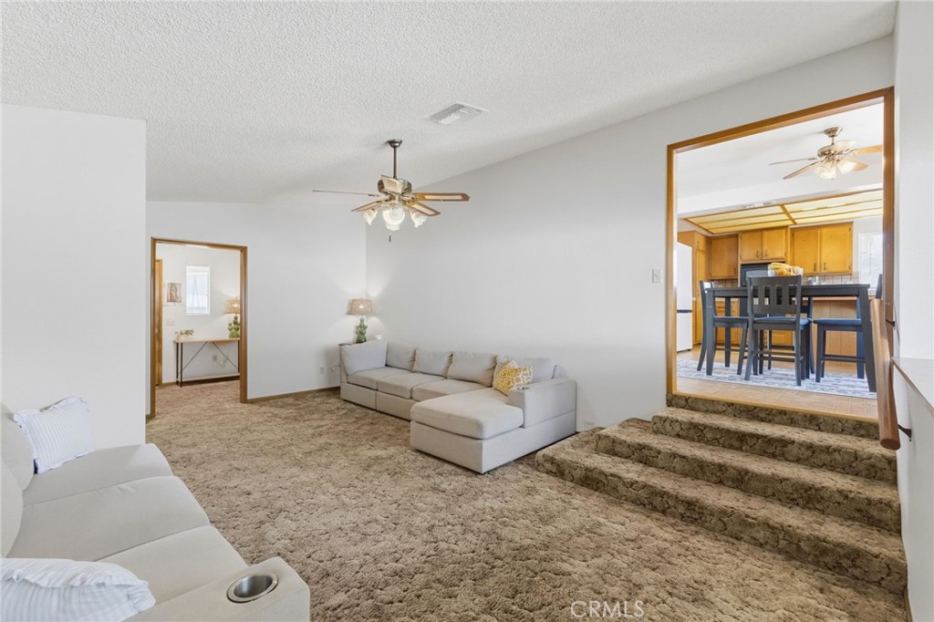 40330 Indian Tree St Property Photo 7