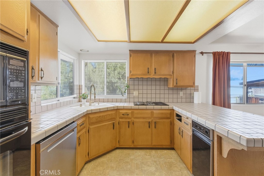 40330 Indian Tree St Property Photo 11