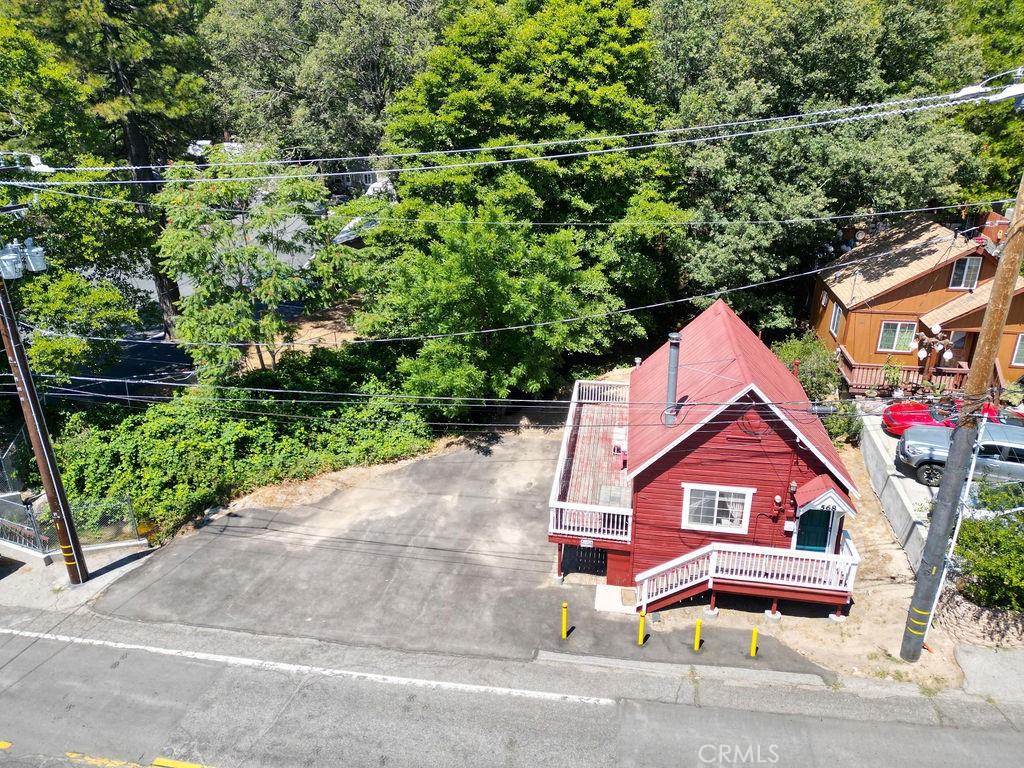 568 Forest Shade Property Photo 3