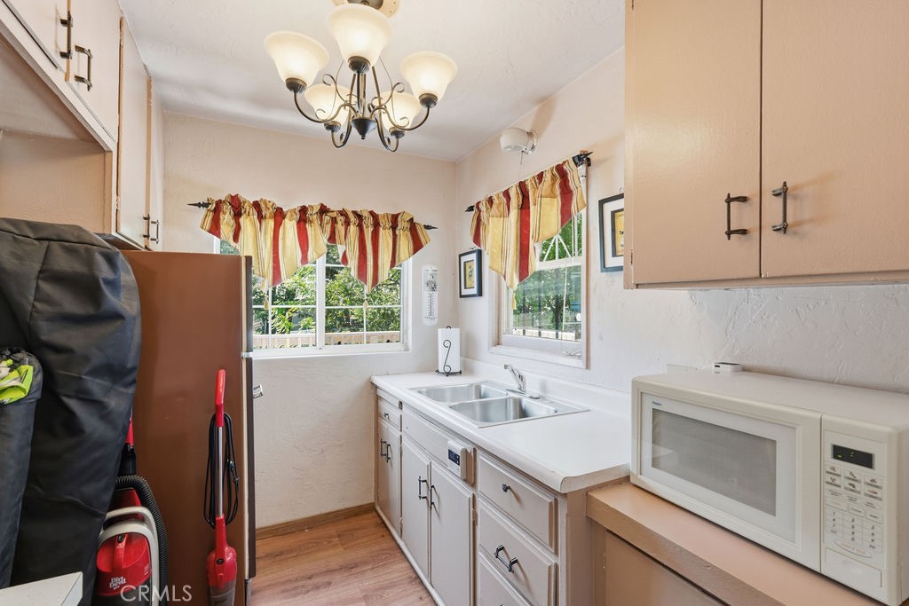 568 Forest Shade Property Photo 17