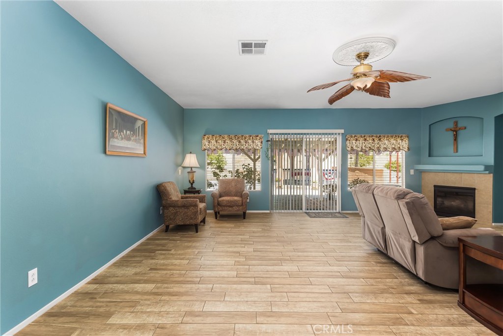 933 Driftwood Property Photo 8