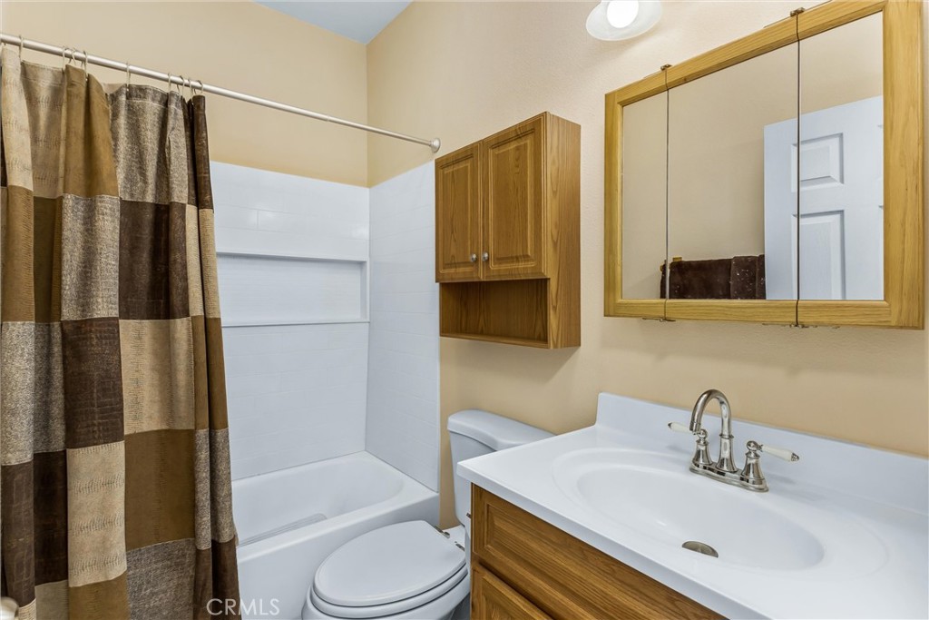 933 Driftwood Property Photo 14