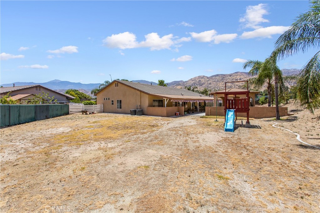933 Driftwood Property Photo 28
