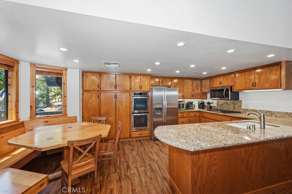 499 Golf Course Property Photo 6