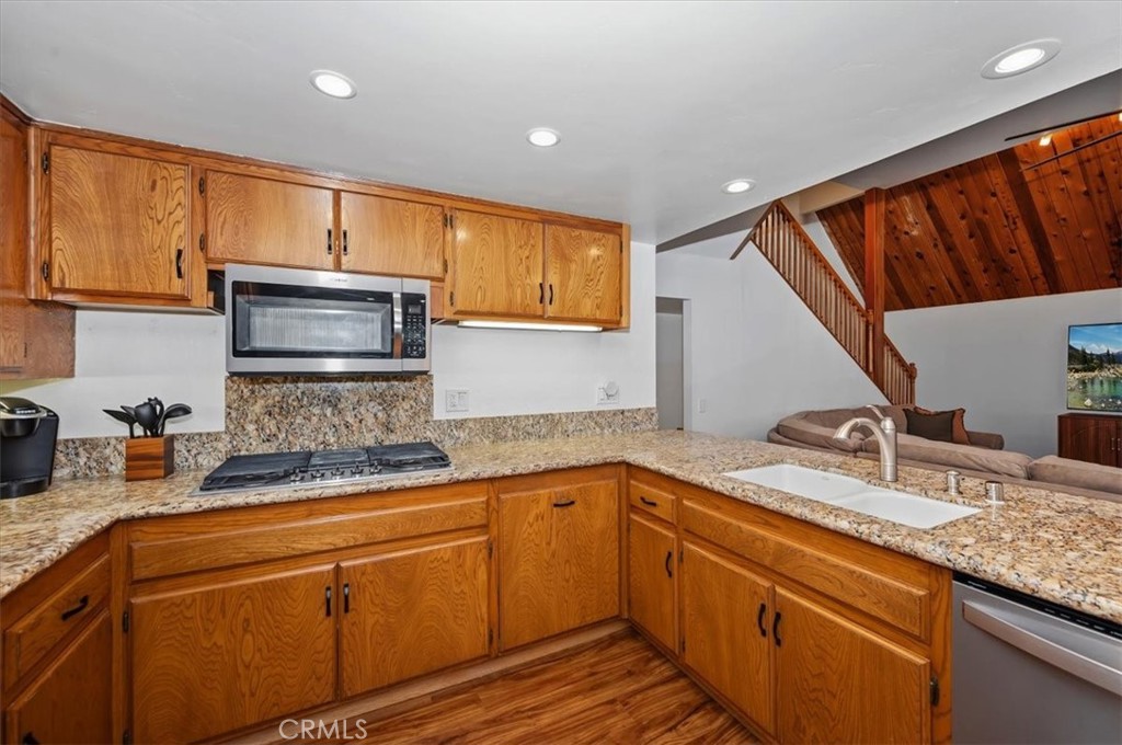 499 Golf Course Property Photo 10