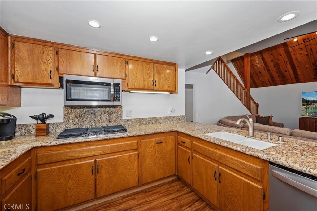 499 Golf Course Property Photo 11