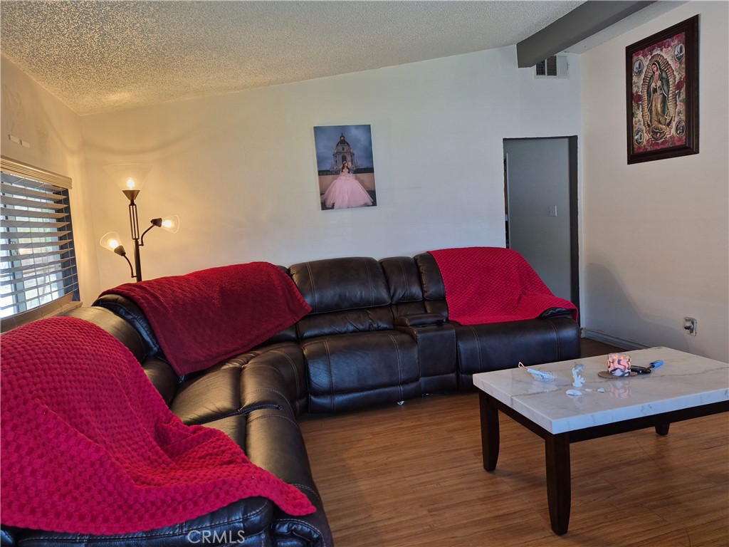 6959 Newbury Property Photo 10