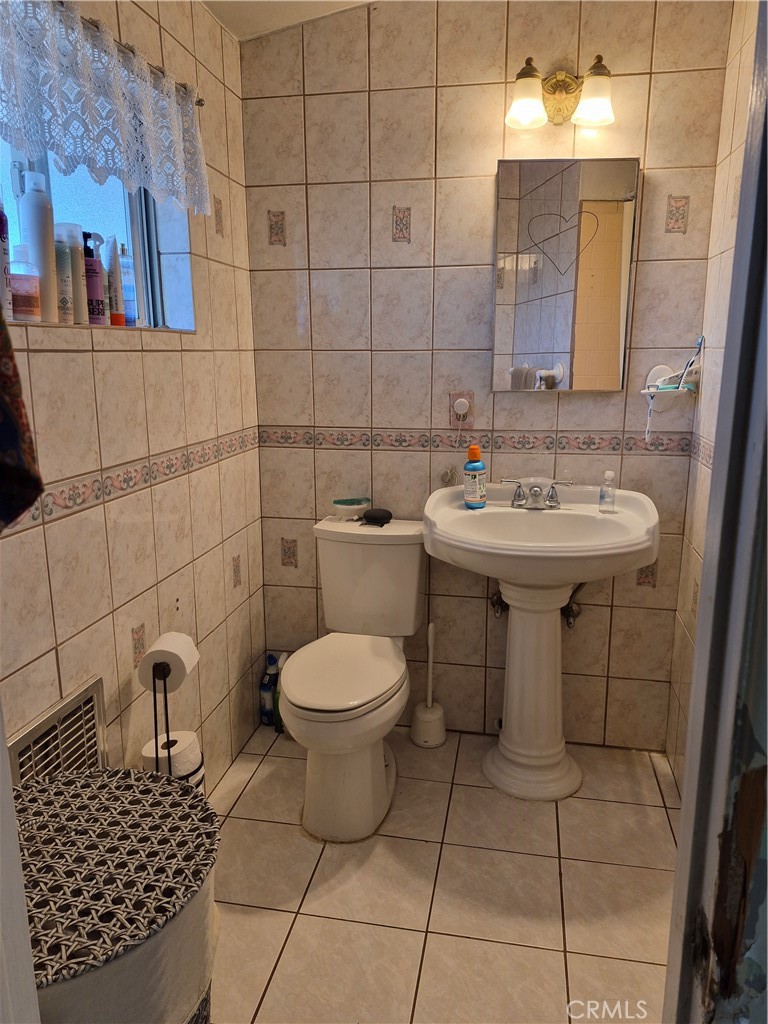 6959 Newbury Property Photo 28