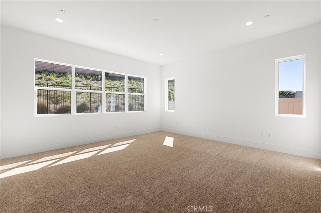 32369 Daybrook Terrace Property Photo 9