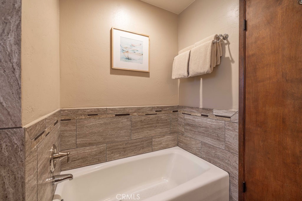 303 Wren Drive Property Photo 40
