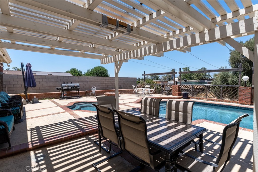 10865 Wagon Train Ln Property Photo 28