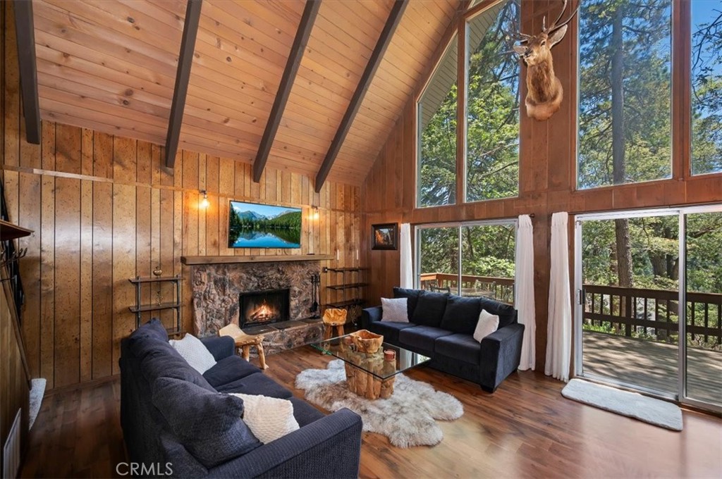 26375 Augusta Property Photo 9
