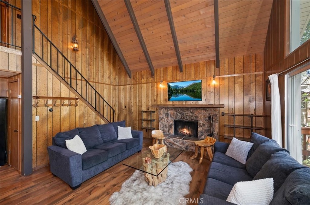 26375 Augusta Property Photo 10