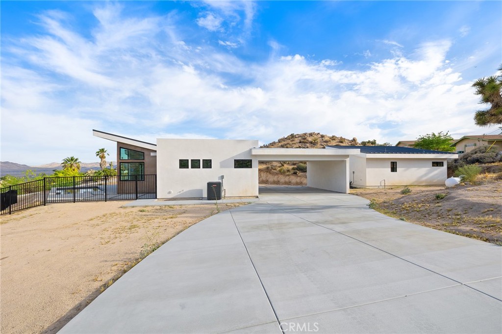 6218 Farrelo Road Property Photo 1