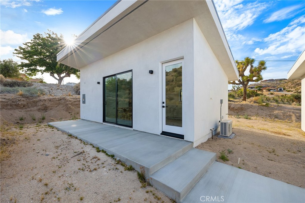 6218 Farrelo Road Property Photo 7
