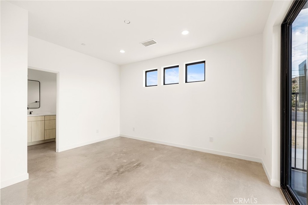 6218 Farrelo Road Property Photo 21