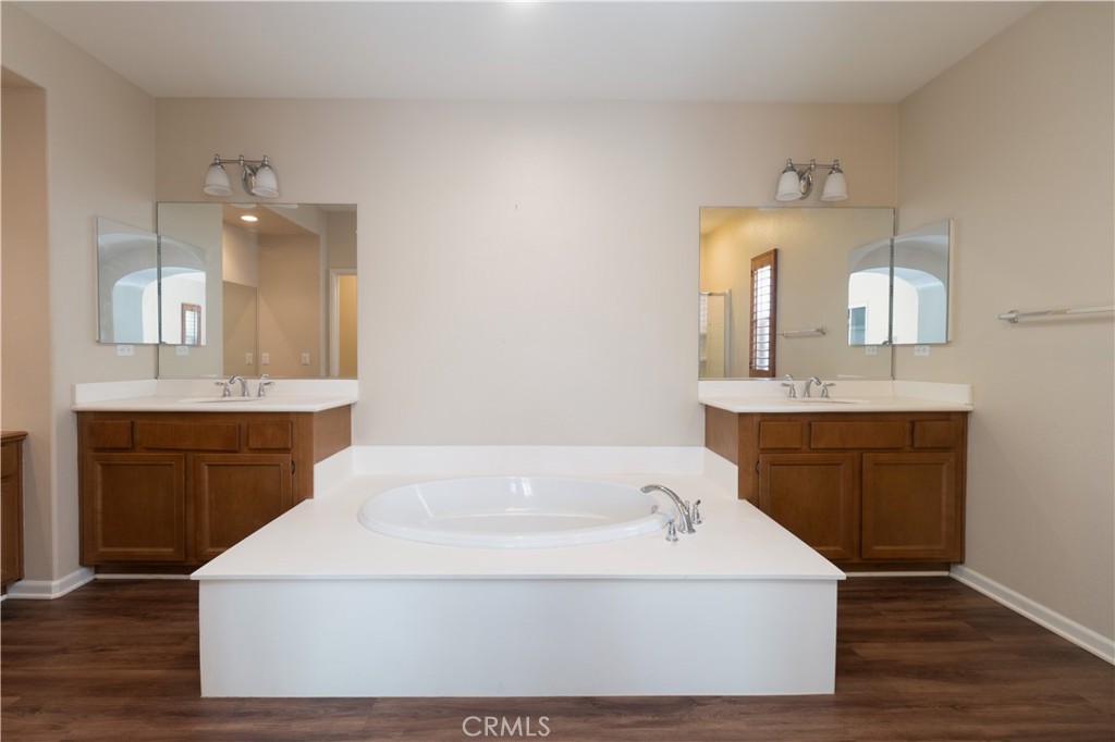 4432 Owens 101 Property Photo 52