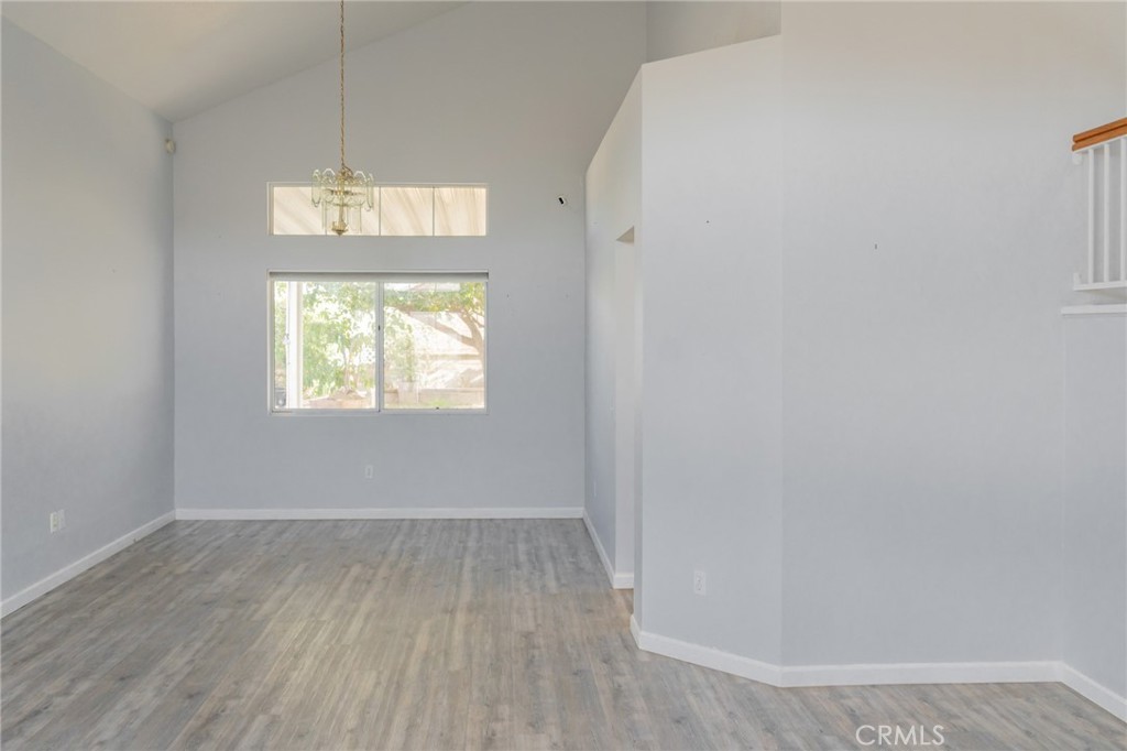 501 Redding Way Property Photo 26
