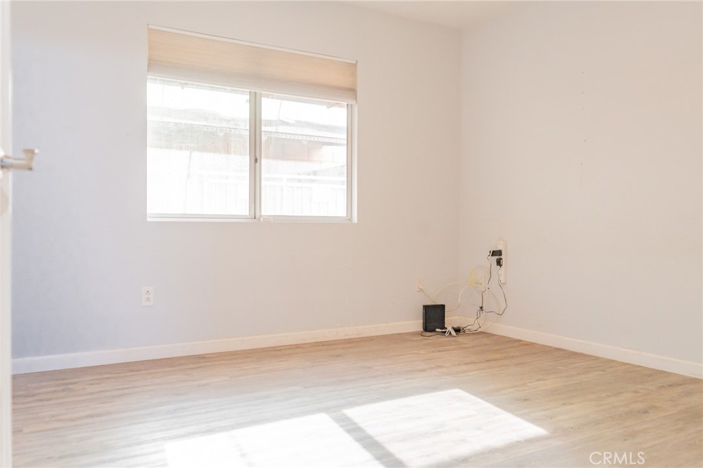 501 Redding Way Property Photo 31