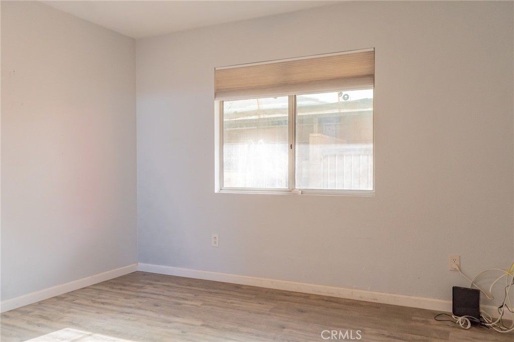 501 Redding Way Property Photo 32