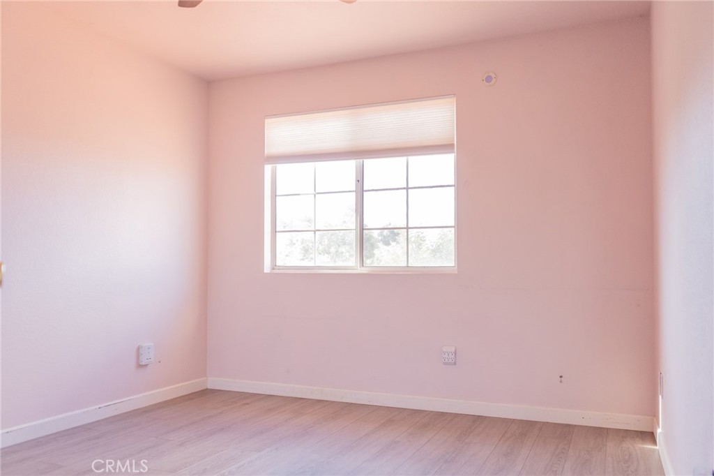 501 Redding Way Property Photo 44