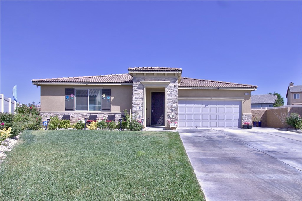 13039 Clear Creek Property Photo 2