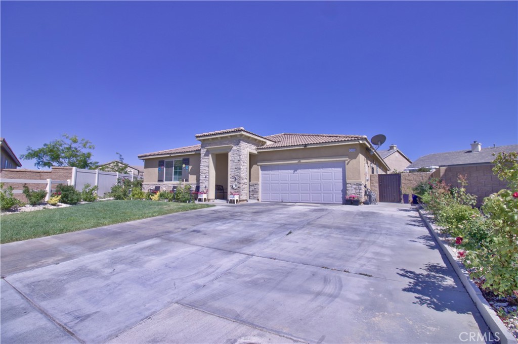 13039 Clear Creek Property Photo 3